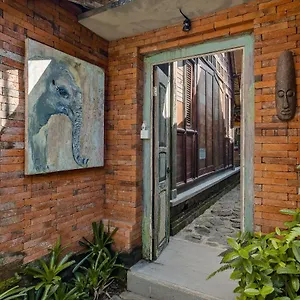 https://roshan-ubud-villa.ubudhotelsnow.com