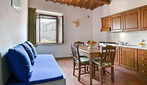 Borgo Sicelle Residence San Donato in Poggio 0*,  イタリア